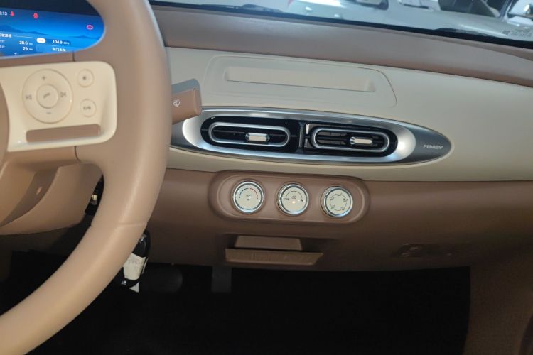 Used Wuling Hongguang MINIEV 2025 Four-Door Version Premium Edition
