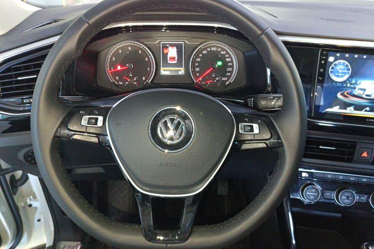 Used Volkswagen Tayron 2019 330TSI Two-Wheel-Drive Luxury Version China V Emission Standard
