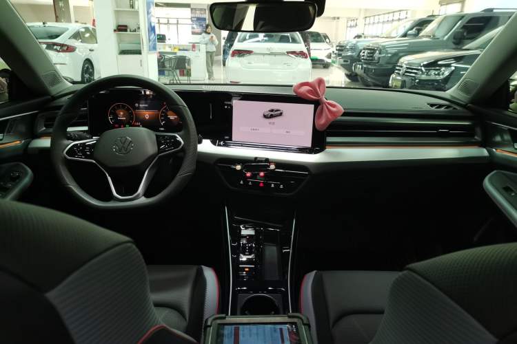 Used Volkswagen Lamando 2024 Lavida L 280TSI DSG Cool & Spicy Edition
