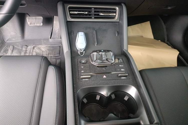 Used BYD Qin L 2025 DM-i Smart Drive 80KM Superior Model
