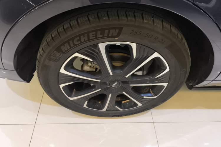 Used Lincoln Nautilus 2023 2.0T All-Wheel-Drive Zunrui Hybrid Version
