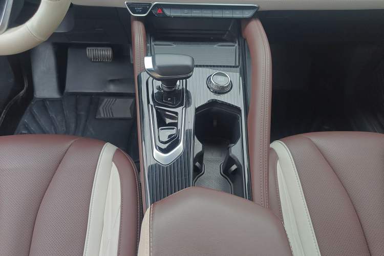 Used Geely Auto Monjaro L 2021 2.0TD DCT EVO Two-Wheel Drive Smart Luxury Version
