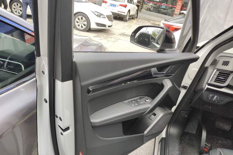 Used Audi Q5L 2020 Updated 40 TFSI Prestige Fashion Edition