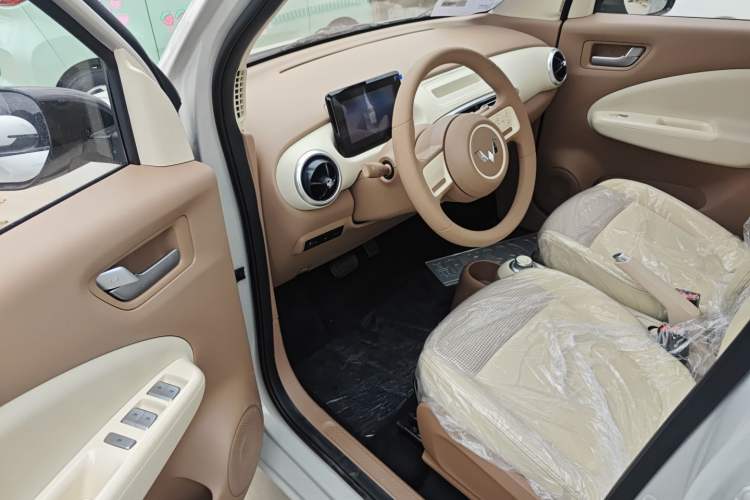 Used Wuling Hongguang MINIEV 2025 Four-Door Version Advanced Edition