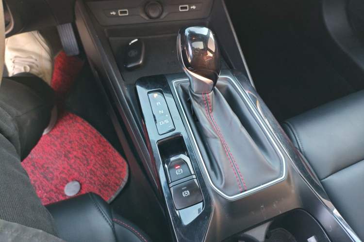 Used MG 5 2021 180 DVVT CVT Youth Luxury Edition
