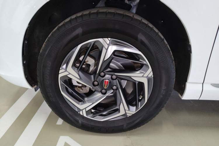 Used Hongqi HS3 2023 1.5T Two-Wheel Drive Shanwei Edition
