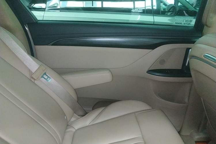 Used Buick GL8 2021 ES Land Cruiser 653T Luxury Edition
