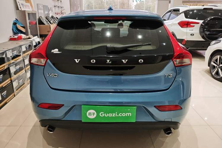 Used Volvo V40 2016 T3 Zhiyi Edition
