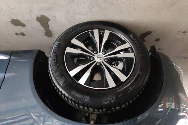 Used Volvo XC60 2022 B5 4x4 Zhiyi Luxury Edition
