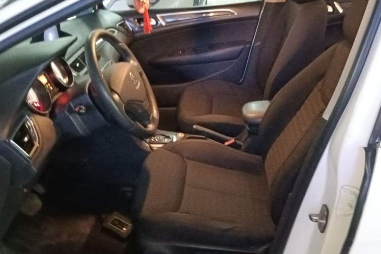 Used Peugeot 308 2013 1.6L Automatic Fashion Model