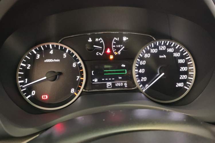 Used Nissan Sylphy 2019 1.6XV CVT Smart Connect Luxury Edition China VI Standard