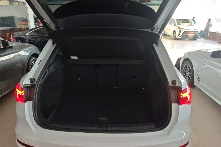 Used Audi Q3 2024 35 TFSI Ambition Dynamic Edition
