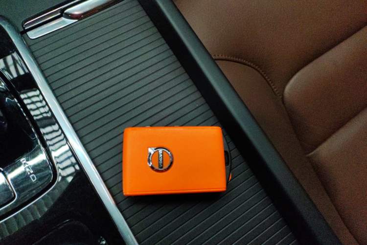 Used Volvo XC60 2023 B5 4x4 Smart Luxury Edition