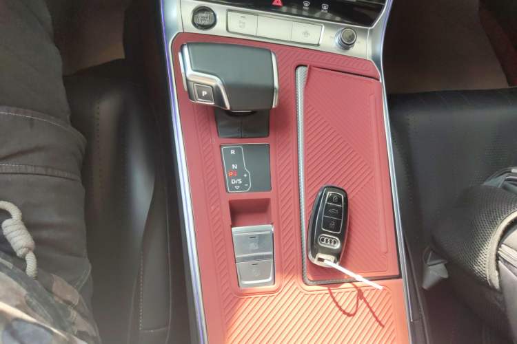 Used Audi A6L 2024 40 TFSI Luxury Dynamic Edition
