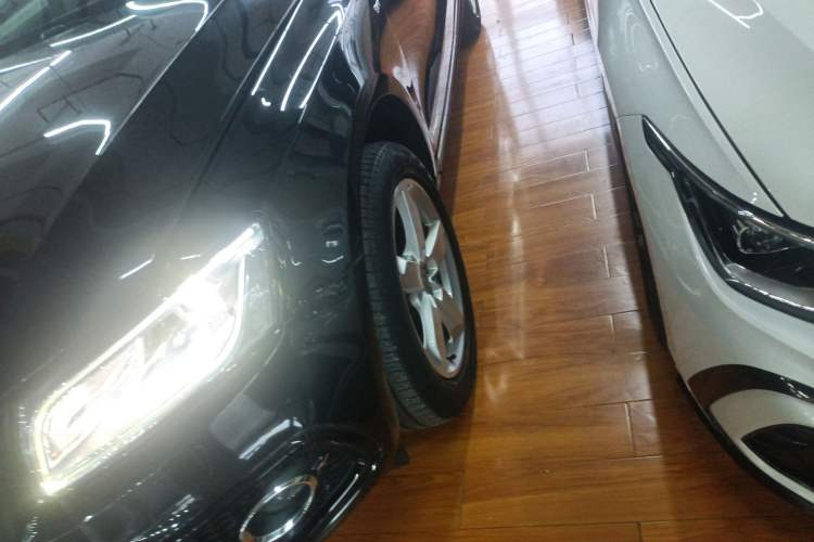 Used Audi Q5 2017 Plus 40 TFSI Ambition Model
