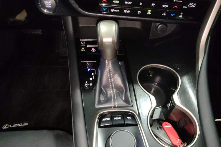 Used Lexus RX 2016 300 Two-Wheel Drive Elite Version China V Standard
