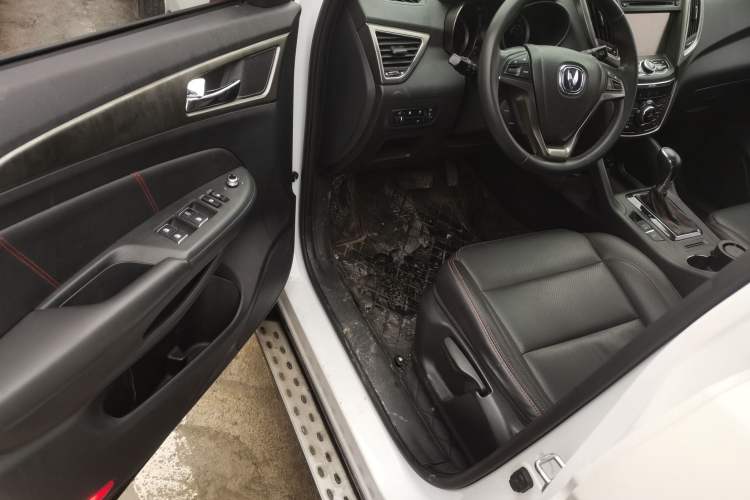 Used Changan CS75 2014 1.8T Automatic Elite Model China IV Standard
