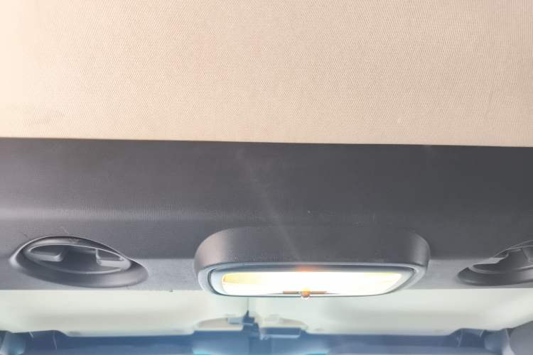 Used Beijing Auto BJ40 2018 PLUS 2.3T Automatic Four-Wheel Drive Premium Edition China V
