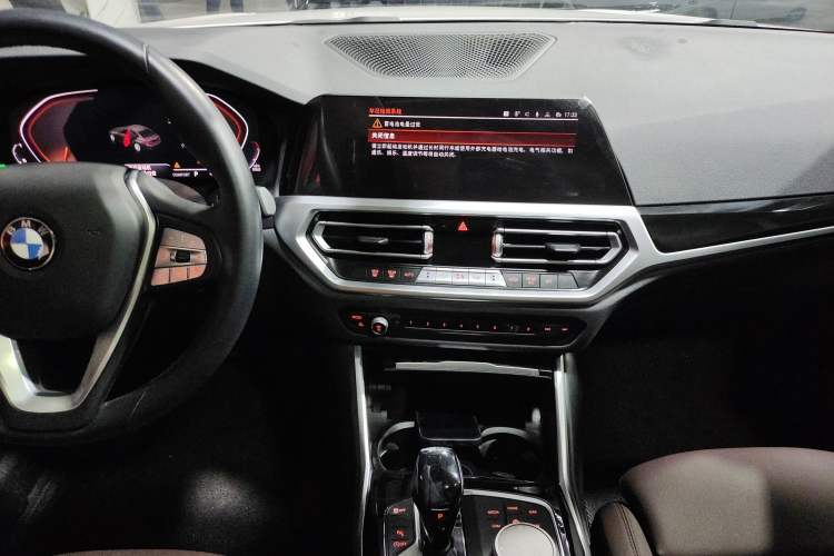 Used BMW 3 Series 2020 320i Sport Package
