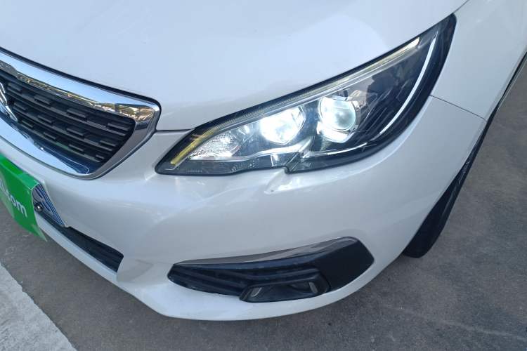 Used Peugeot 308 2016 1.6L Automatic Luxury Edition
