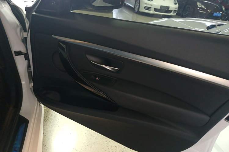 Used BMW 3 Series GT 2019 320i M Sport Package
