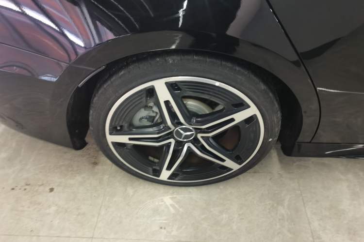 Used Mercedes-Benz A-AMG 2024 AMG A 35 L 4MATIC
