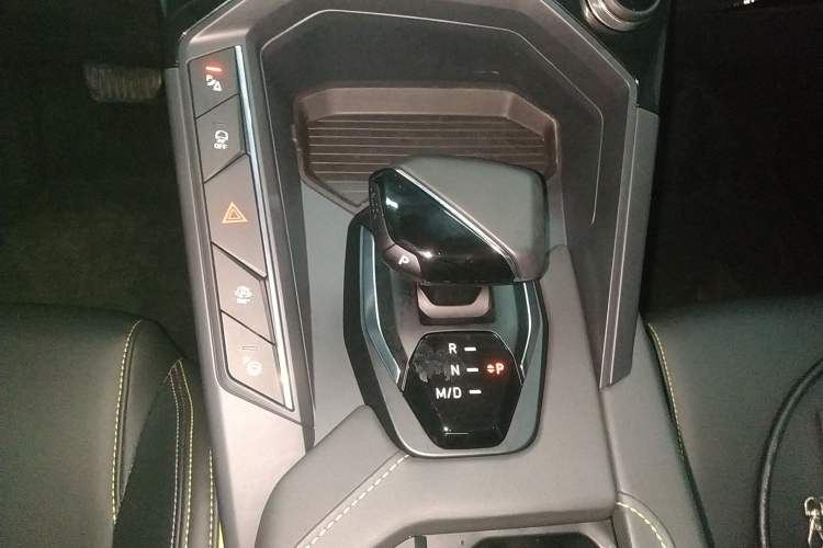 Used Lynk & Co 06 2023 Remix 1.5T Hero
