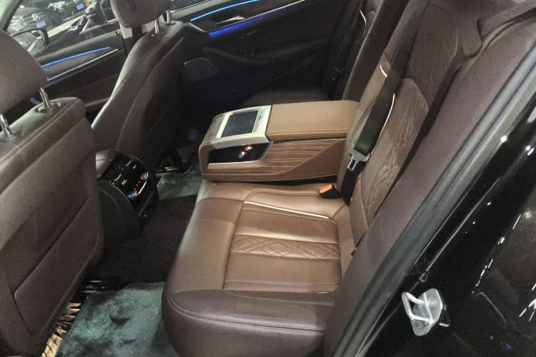 Used BMW 5 Series 2018 Facelifted 530Li Luxury Edition Premium Package