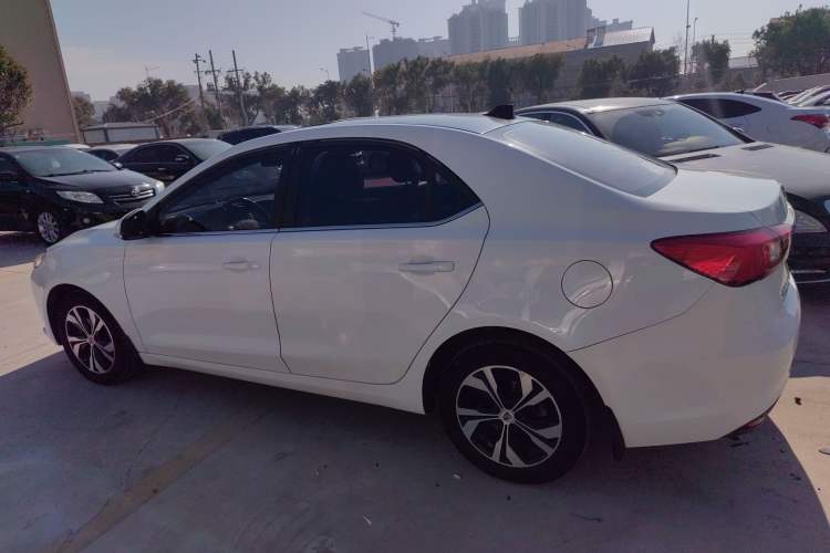 Used Roewe 360 2017 1.5L Automatic Luxury Edition
