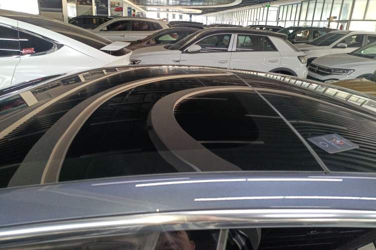 Used Tesla Model 3 2019 Long-Range All-Wheel-Drive Version
