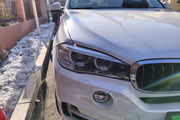 Used BMW X5 2015 xDrive28i
