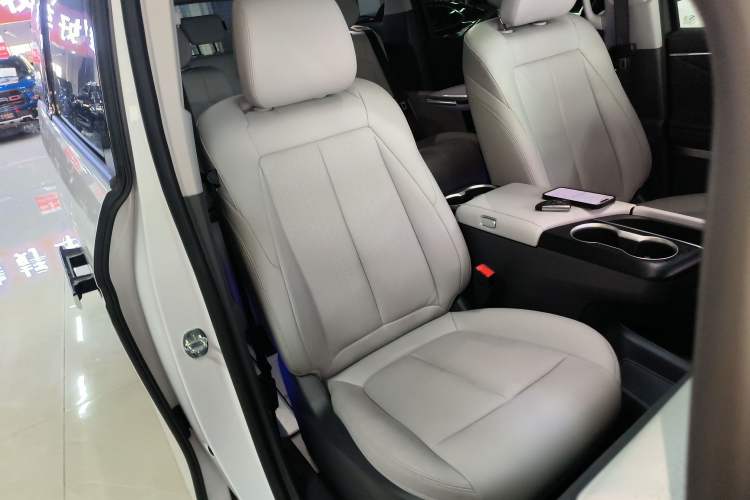 Used Buick GL8 2025 Lu Zun Deluxe Edition
