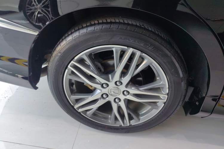 Used Honda Elysion 2019 2.0L Hybrid Luxury Edition
