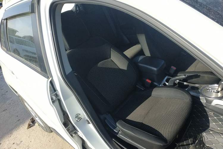 Used Mitsubishi ASX 2013 2.0L CVT Two-Wheel Drive Elite Edition
