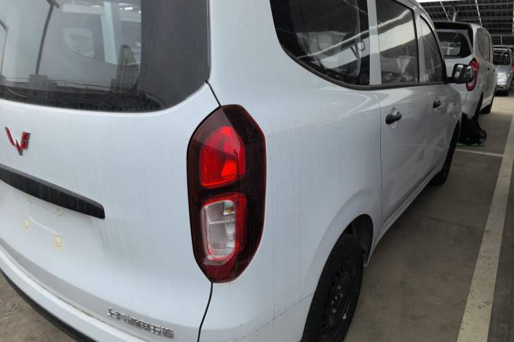 Used Wuling Hongguang New Energy 2024 All-Electric Model 300KM Practical Version