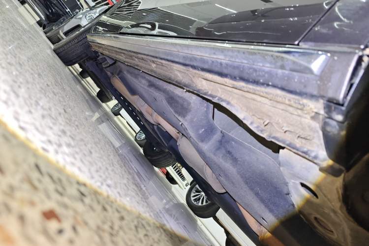 Used Buick GL8 2023 Land Executive Class Comfort Model
