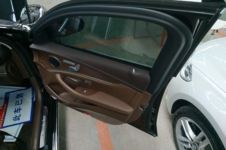 Used Mercedes-Benz E-Class 2022 E 260 L 4MATIC
