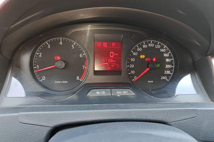 Used Volkswagen Santana 2015 1.6L Automatic Comfort Edition
