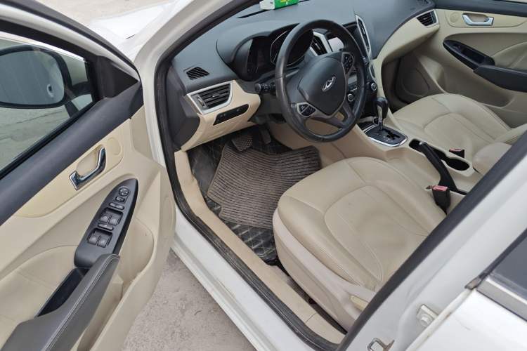 Used Chery Arrizo 7 2015 1.6L CVT ZhiShang Edition
