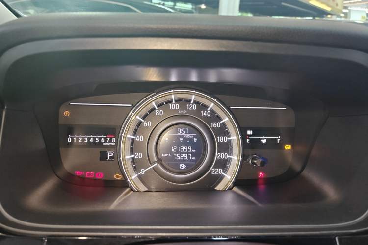 Used Honda Elysion 2016 2.4L Classic Edition
