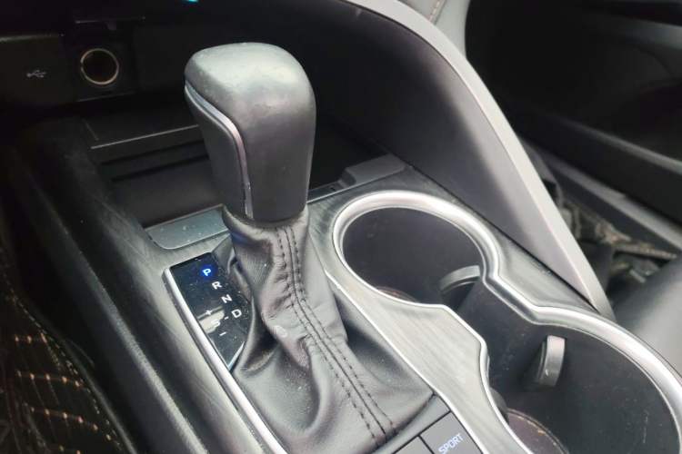 Used Toyota Camry 2021 2.5G Luxury Edition
