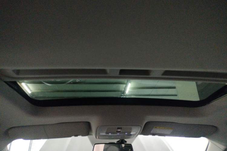 Used Roewe Ei5 2018 Internet Luxury Edition
