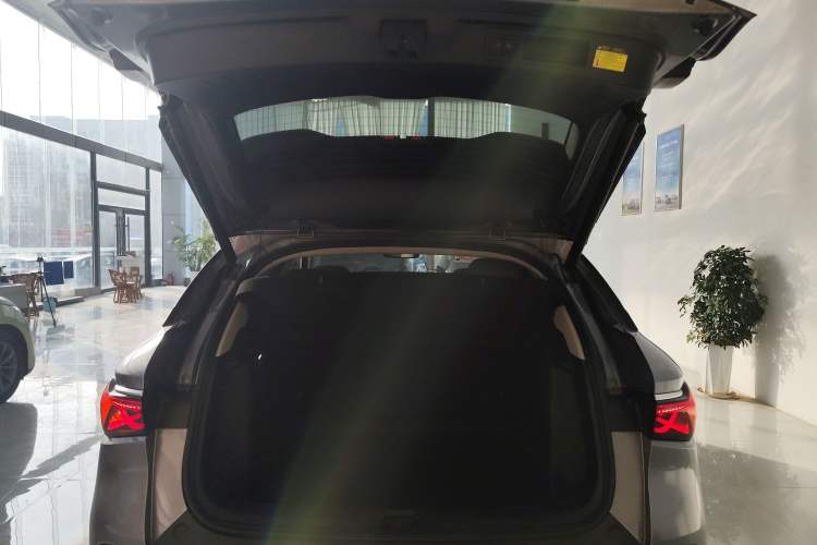 Used BYD Yuan PLUS 2025 Intelligent Driving Version 510 KM Beyond-Grade Edition
