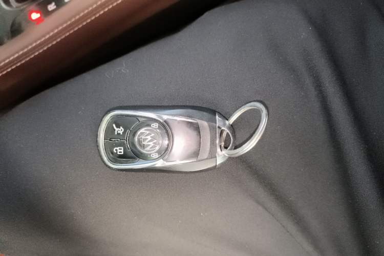 Used Buick Envision 2018 28T Four-Wheel Drive Luxury Model
