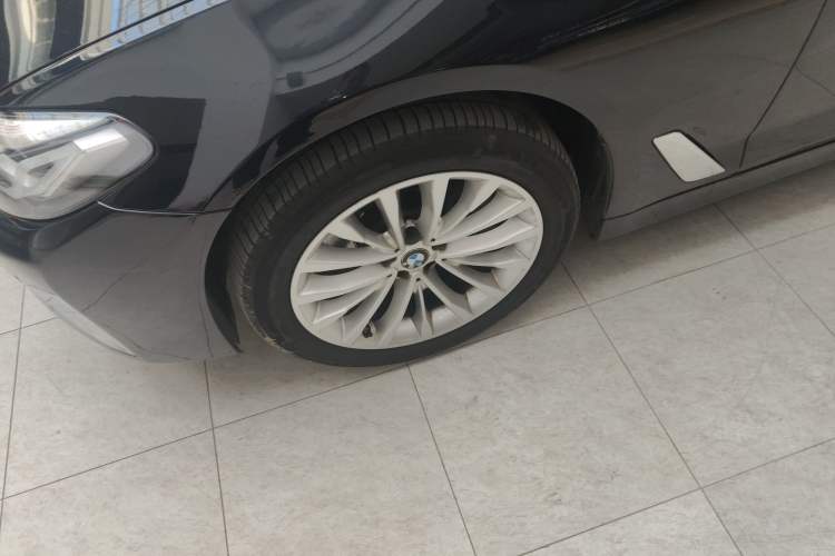 Used BMW 5 Series 2021 525Li Luxury Package
