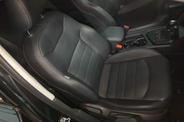 Used Volkswagen Tharu 2021 280TSI Two-Wheel-Drive Luxury Edition