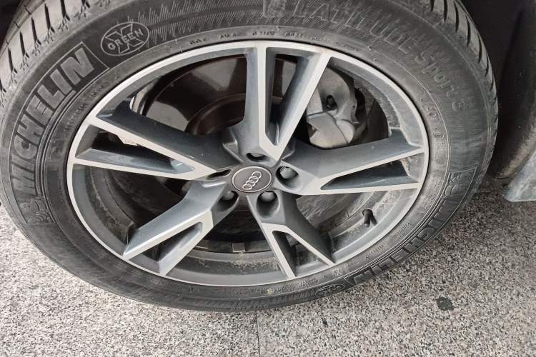 Used Audi Q5L 2020 Updated 40 TFSI Prestige Fashion Edition
