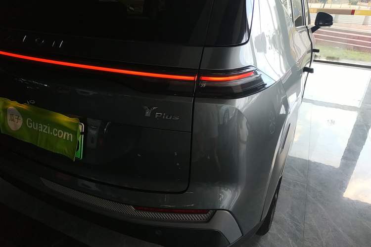 Used AION Y 2023 Younger Star Edition