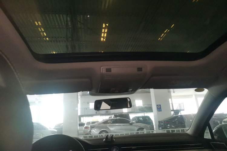 Used Volkswagen Magotan 2025 Zhongxiang Version 280TSI DSG Comfort Edition