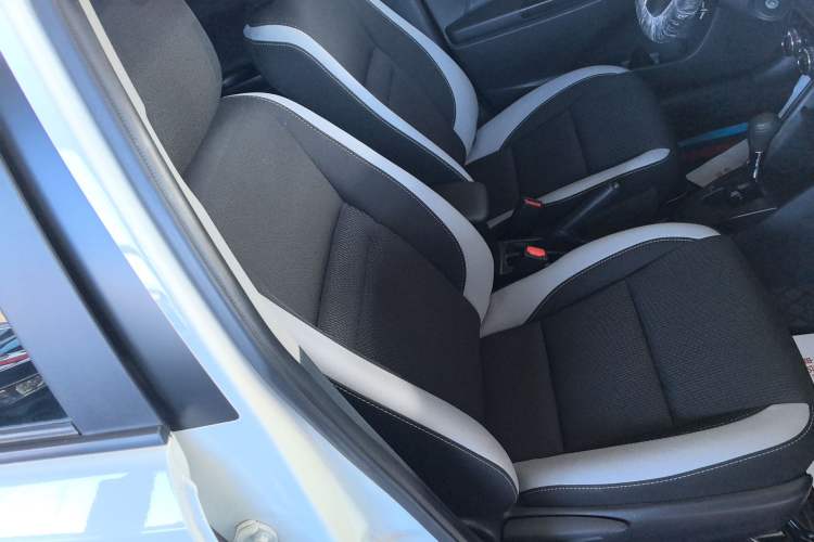 Used Toyota YARiS L 2022 X-Trail 1.5L CVT Leading PLUS Edition